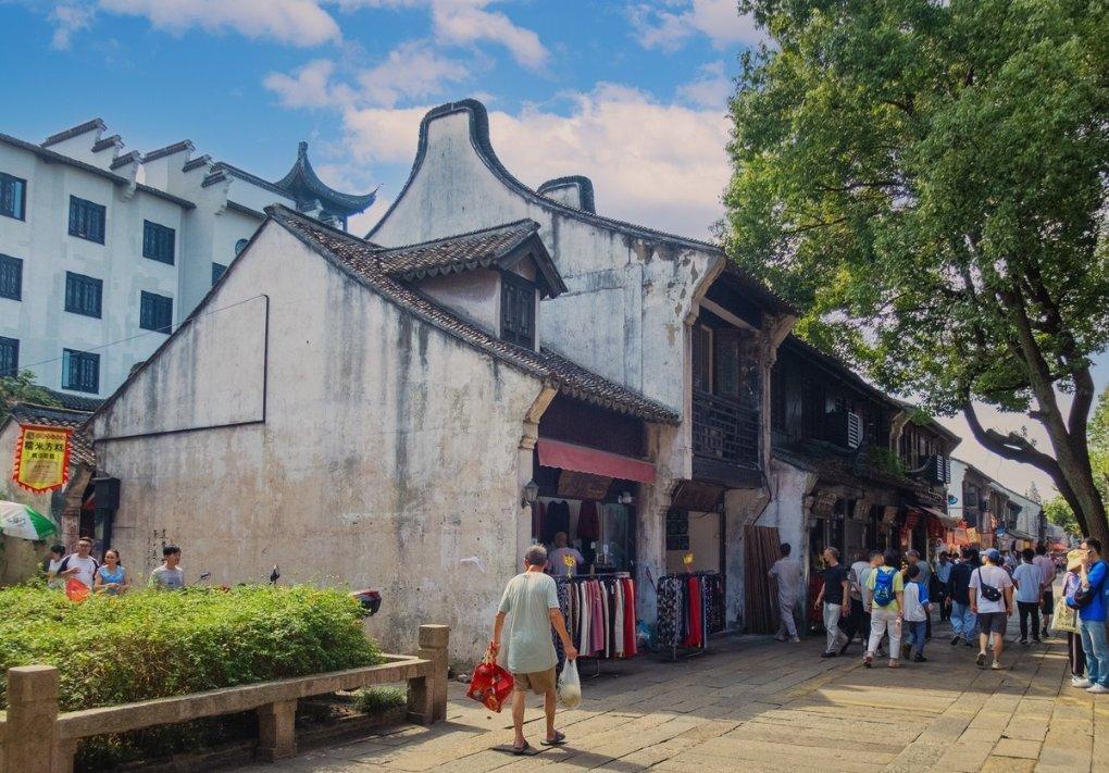 “轻舟已过万重山”的下一句是什么？游戏画面