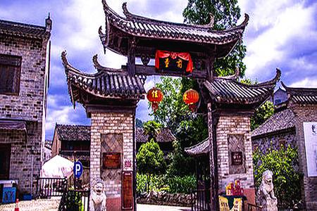 说实话,我也不想嗑的!
